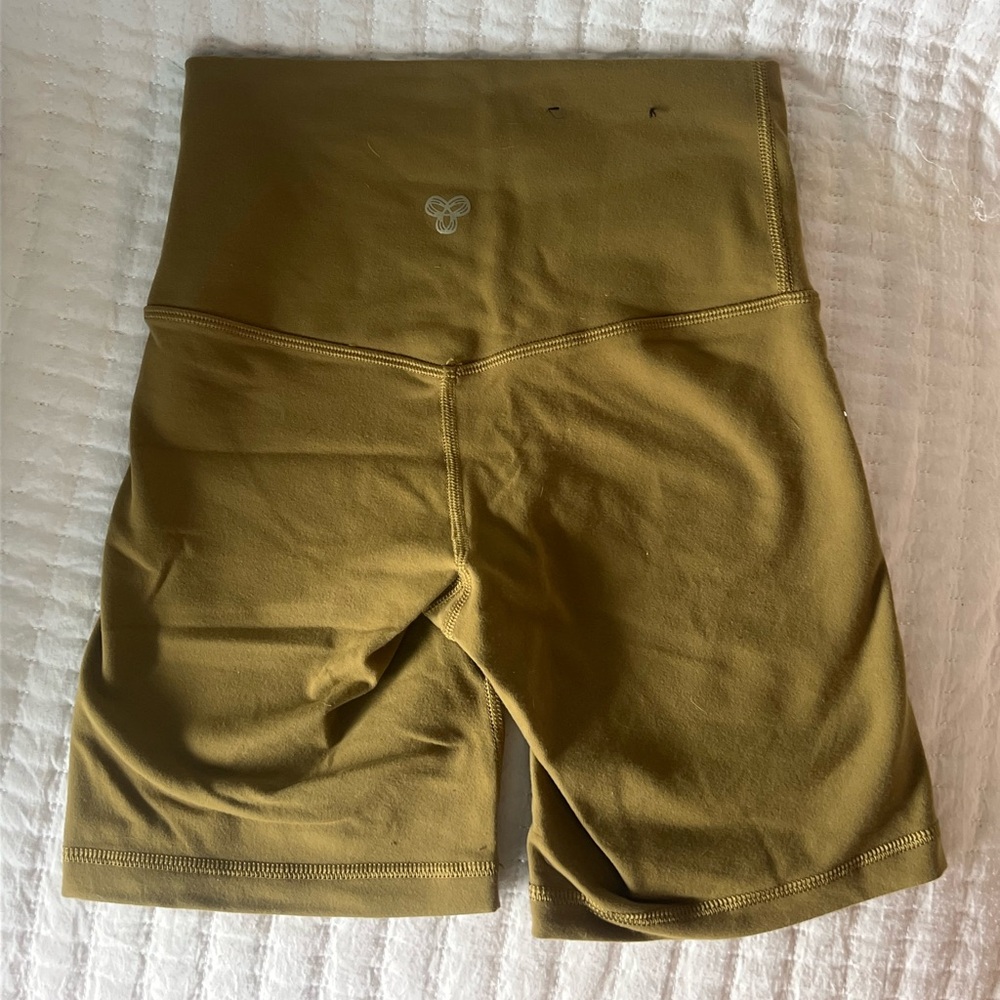 Green olive TNA biker short